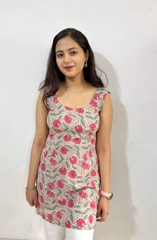 Baag-e-Bahaar Deep Back Kurti