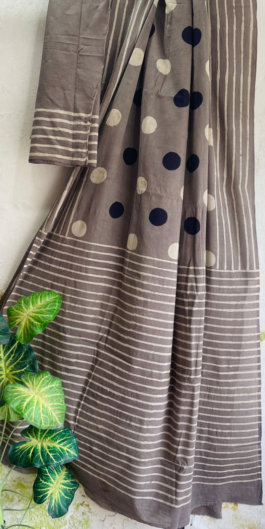 Hand Block Printed Cotton Mul Saree with Blouse