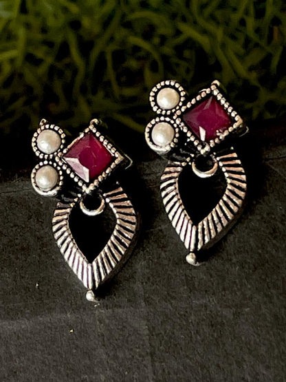 Oxidized Choker with Earring set with stone and beads work