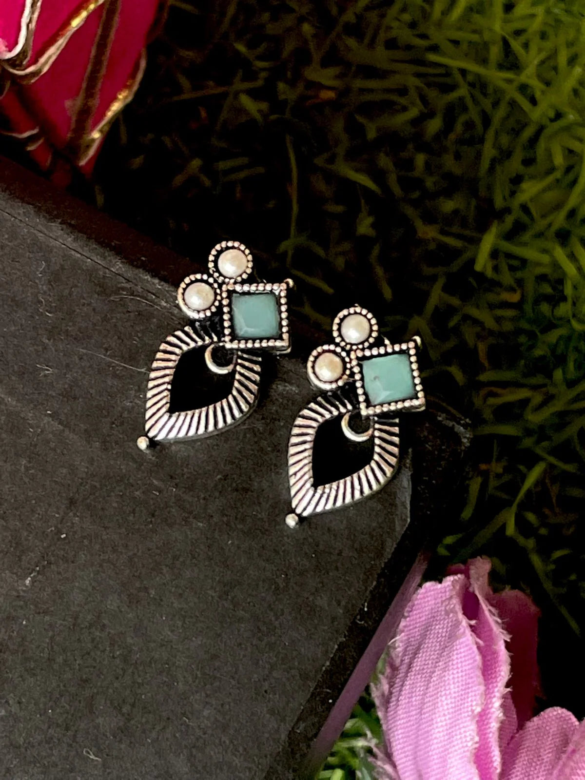 Oxidized Choker with Earring set with stone and beads work
