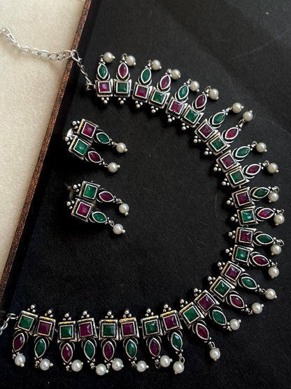 Monalisa stone Oxidized Choker with earring set