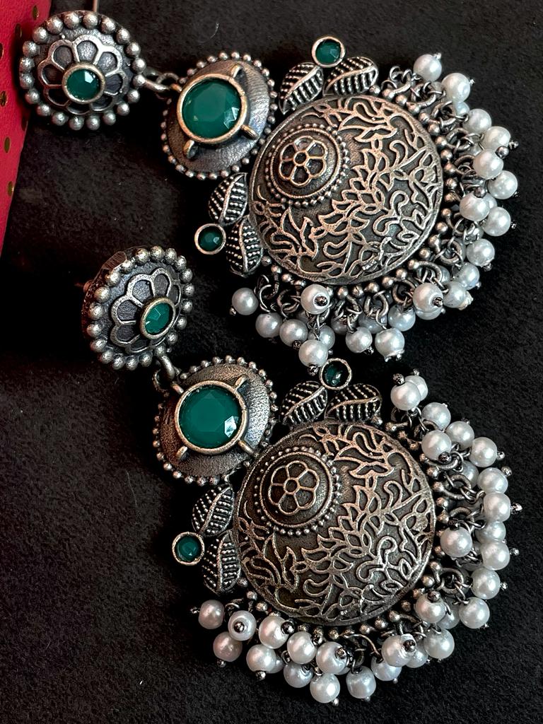 Black polish antique look drop earring with stone and beards