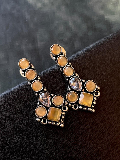 Monalisa Stone Geometrical Dangler Earring