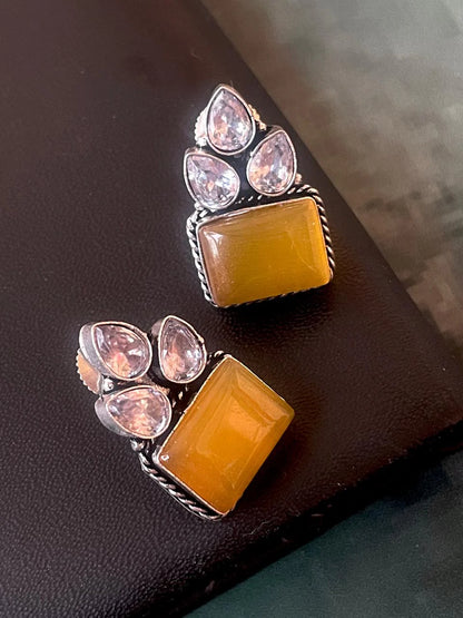 Monalisa Stone with Three stone Stud Earring