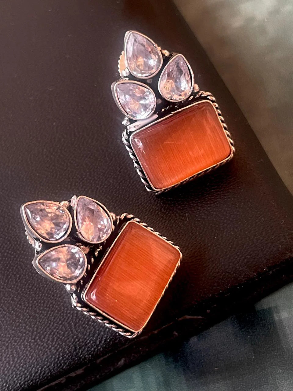 Monalisa Stone with Three stone Stud Earring