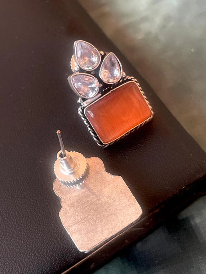 Monalisa Stone with Three stone Stud Earring